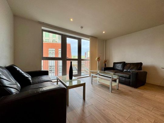 2 bedroom flat to rent - Photo 1