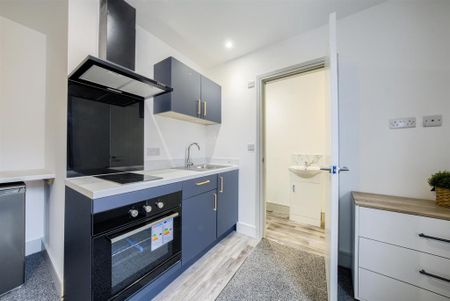 Studio to rent - Photo 2