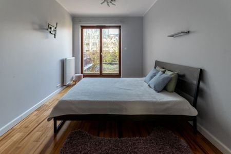 Przestronny apartament z garderobą i ogródkiem 81.2 m² - Фото 2