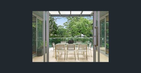 Elegant Family Home in Prime Location - Photo 4