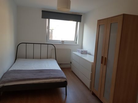 3 Bed Flat, Kennington, SE11 - Photo 3