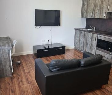 Studio to rent - Photo 1