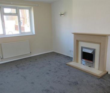 2 bedroom detached bungalow to rent - Photo 1
