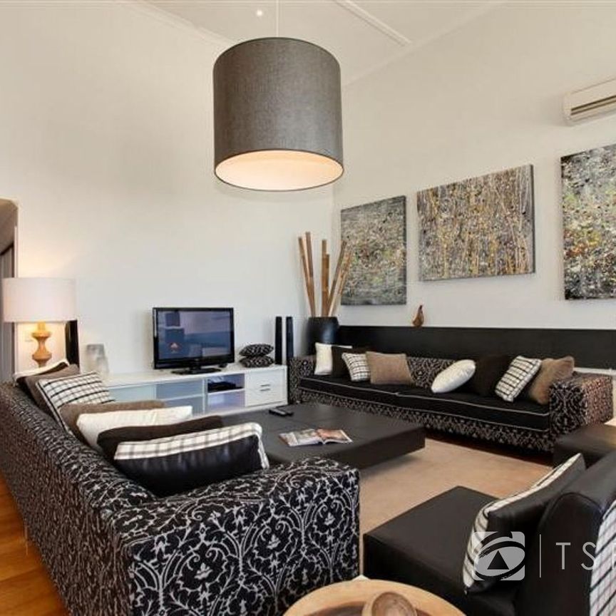 FULLY FURNISHED - AVAILABILIE JULY 2026 - Photo 1