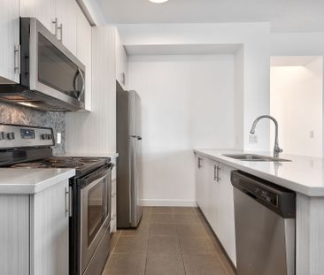 For Lease - 2490 Old Bronte Road Unit# 306, Oakville, Ontario - Photo 6