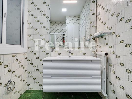 Barcelona, Catalonia 08023 - Photo 1