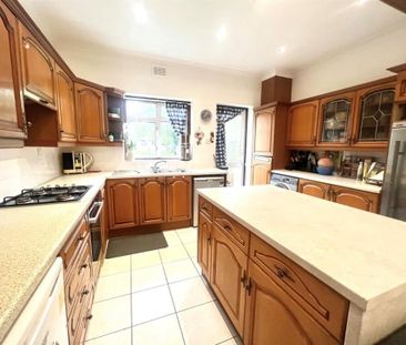 Room in a Shared House, Kilmartin Road, IG3 - Photo 5