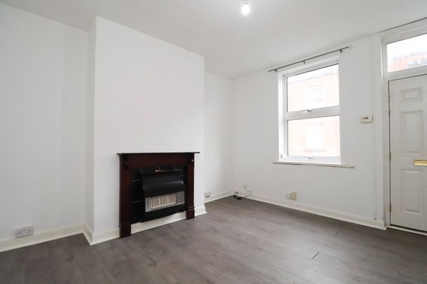 2 bedroom house to rent - Photo 1