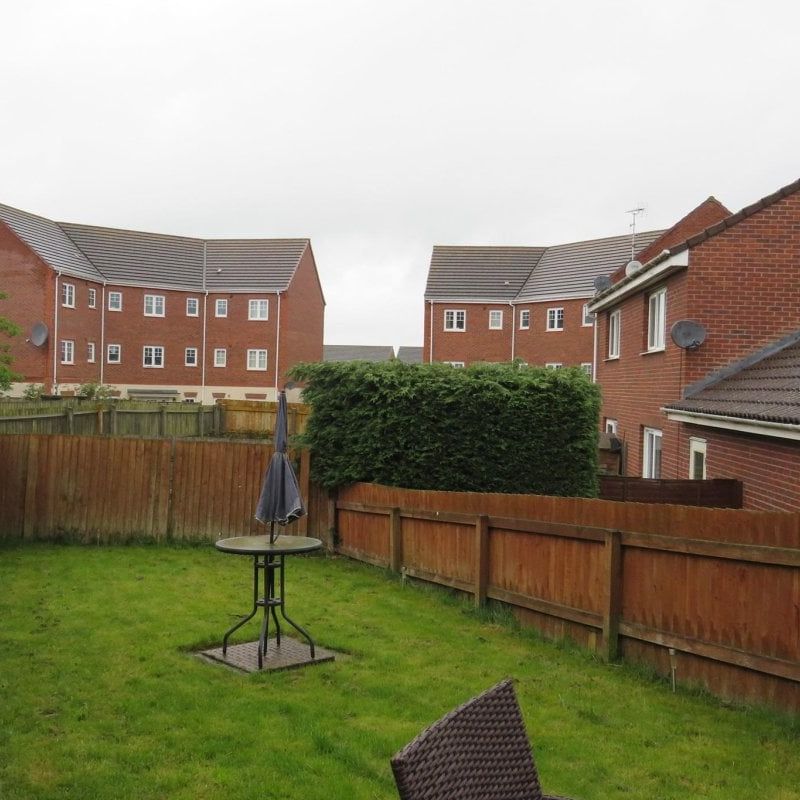 Gladstone Street - Photo 1