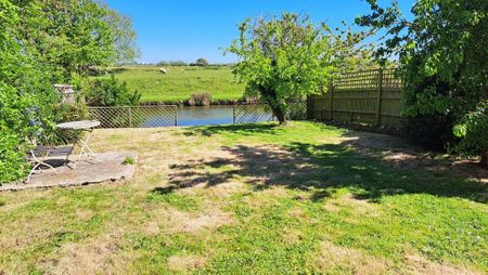 3 bedroom semi-detached house to rent - Photo 3