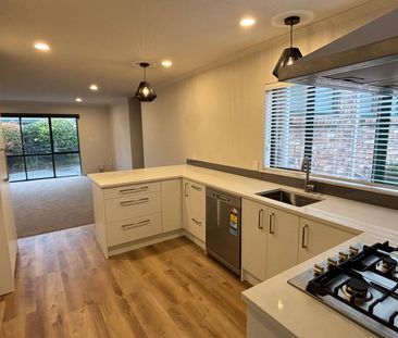 Modern Family Living in Sought-After Albany - Photo 2