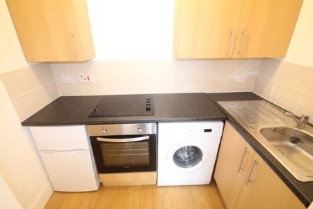 West Blackhall Street, Greenock - Photo 3