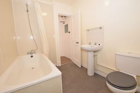 1 bedroom flat to rent - Photo 5
