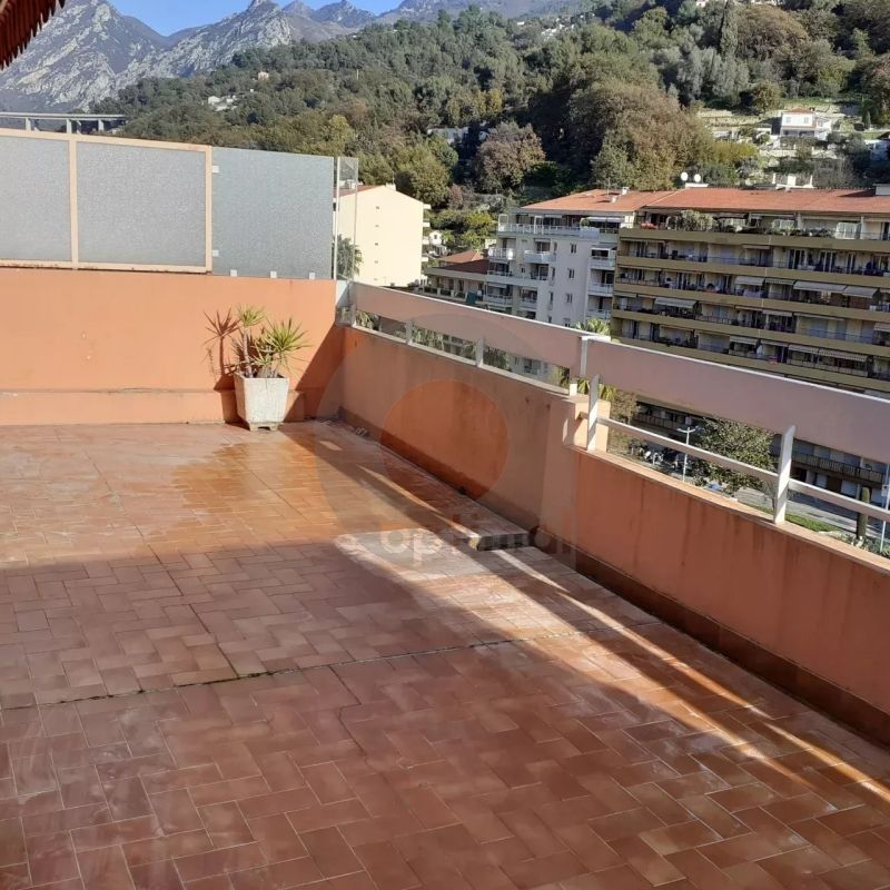 STUDIO CAREI EN DERNIER ET. TERRASSE 24 M2 - Photo 1