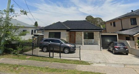 Modern 3 Bedroom Home - Photo 5