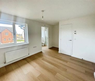 3 bedroom semi-detached house to rent - Photo 3