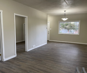 3 Bedroom Main Floor in Westmount - Photo 2