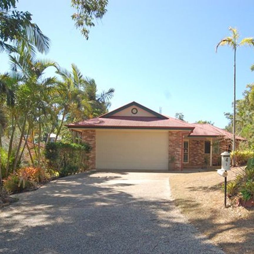 4 Luisa Court, 4217, Benowa Qld - Photo 1