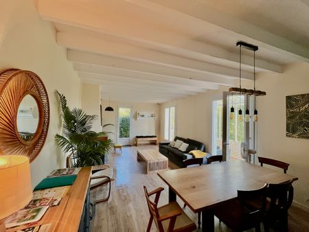 Location Maison 5 pièces 136m² - Photo 3