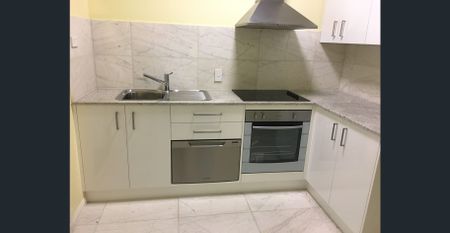 Independent Studio - Photo 3