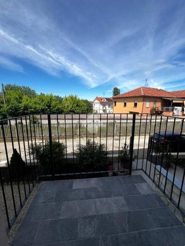 Quadrilocale via Barbaresco 2, Centro, Alba - Photo 4