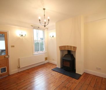 3 bedroom terraced house to rent - Photo 1