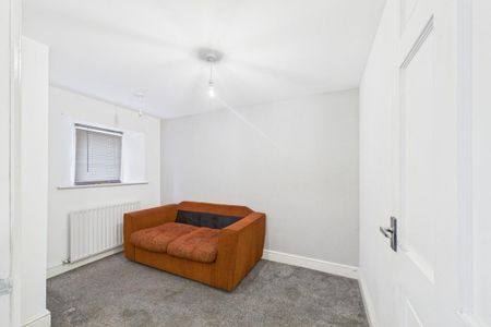2 bedroom townhouse to rent - Photo 2