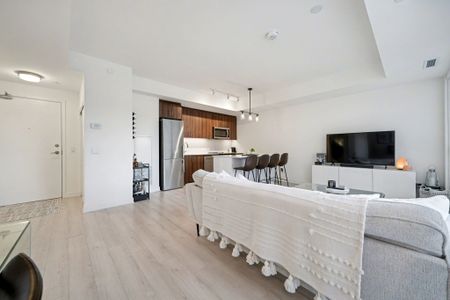 For Lease - 681 Yonge Street Unit# 332, Barrie, Ontario - Photo 2