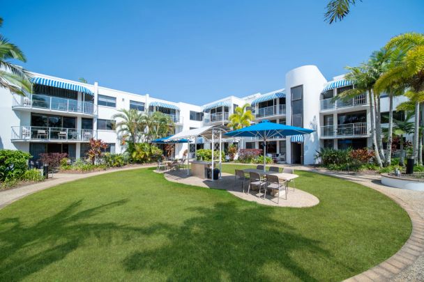 Top-Floor Coastal Apartment with Ocean Views - Photo 1