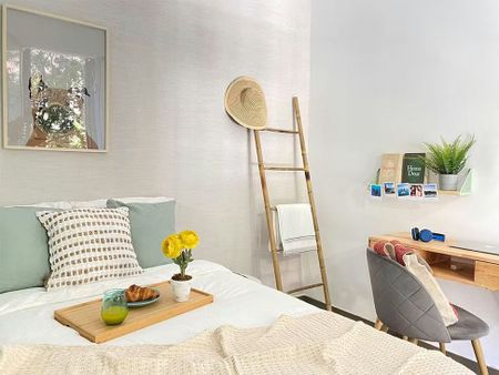 Carrer de Còrsega, Barcelona, Catalonia 08008 - Photo 2