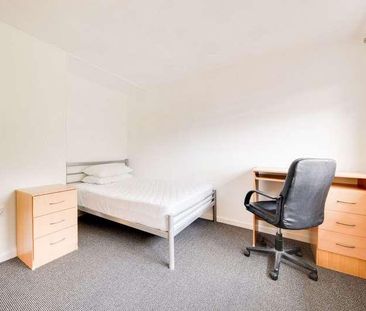 Tenterden Drive, Canterbury, CT2 - Photo 4