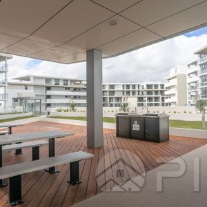 601/27 Cook Street TURRELLA - Photo 2