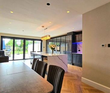 4 bedroom detached house to rent - Photo 1