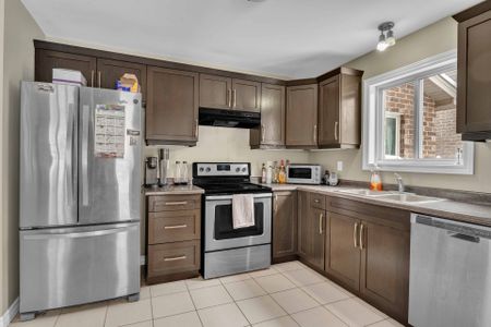 For Lease - 1114 Oakcrossing Road, London North, Ontario - Photo 2