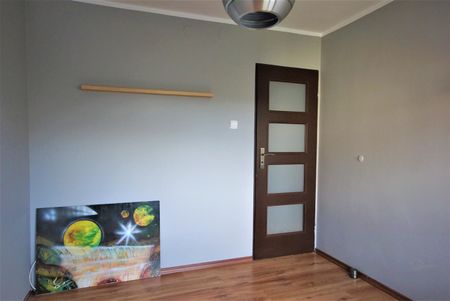 Komfortowo wyposażone 3p. mieszkanie Os. Słoneczne - Photo 4