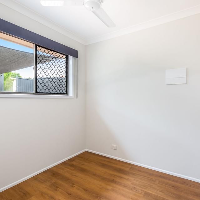 $780 per week / $3,120 Bond - Photo 1