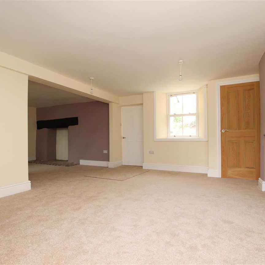 3 bed Cottage for let - Photo 1