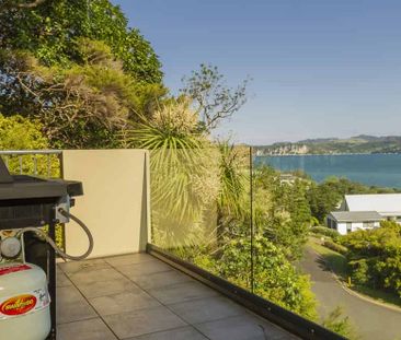 Stunning 5-Bedroom Family Home - Photo 4