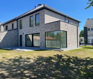 Huis te huur in Baardegem voor € 1.600 met 3 slaapkamers - foto 3