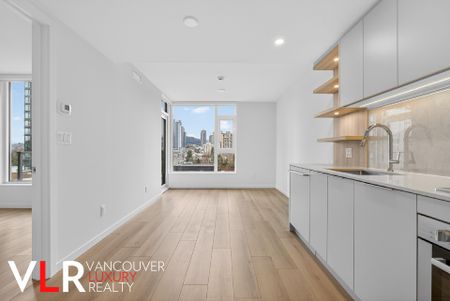 Condo in Coquitlam, BC - Photo 4