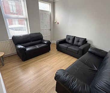 4-Bed Student Property in a Great Area - Photo 4