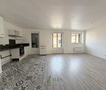 Location Appartement 3 pièces 66m² ROANNE 42300 - Photo 4