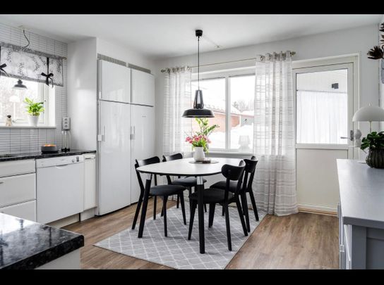 Kvällsgränd, Skellefteå - Photo 1