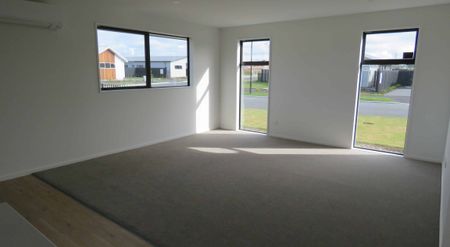 Lovely Near-New 3-Bedroom Home in Quality Subdivision - Photo 4