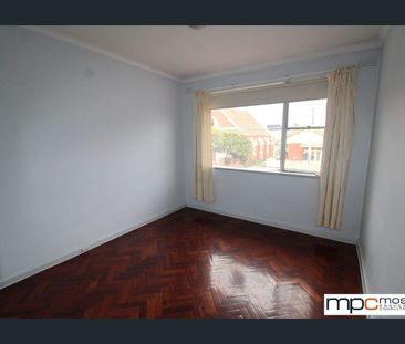 Easy Living in a Quiet, Convenient Setting - Photo 2