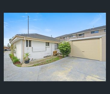 1/10 Koonalda Grove, Dandenong North, Vic 3175 - Photo 6