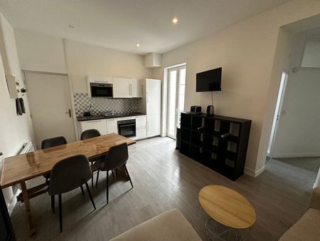 Location Appartement 2 pièces 38m² - Photo 2