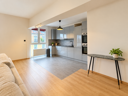 Magnifique duplex entièrement rénové au dernier étage - Photo 5