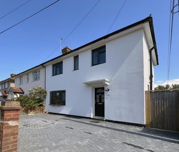 Northfield Road, Laleham, Surrey, TW18 - Photo 3