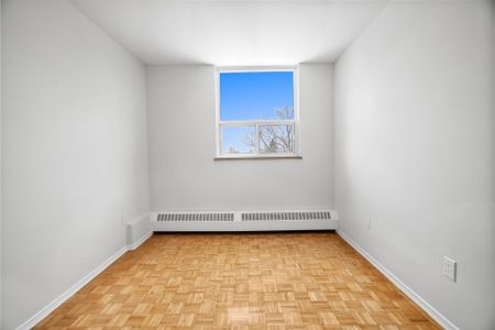 For Lease - 105 Rowena Drive Unit# 303, Toronto, Ontario - Photo 3